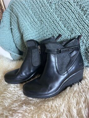 UGG Women’s Black Wedge Ankle Boots - Sleek Leather & Wool